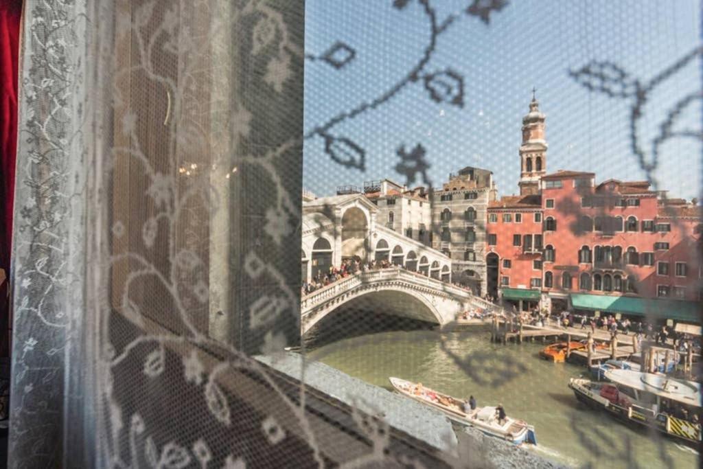 Rialto Apartment With Canal Grande View Венеція Екстер'єр фото
