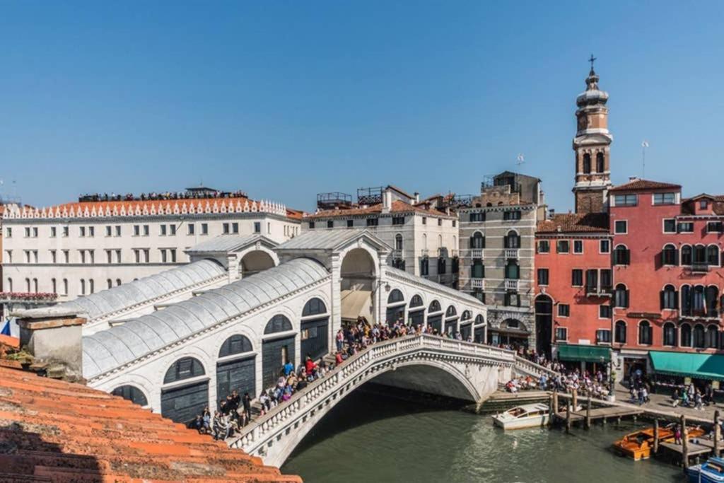 Rialto Apartment With Canal Grande View Венеція Екстер'єр фото