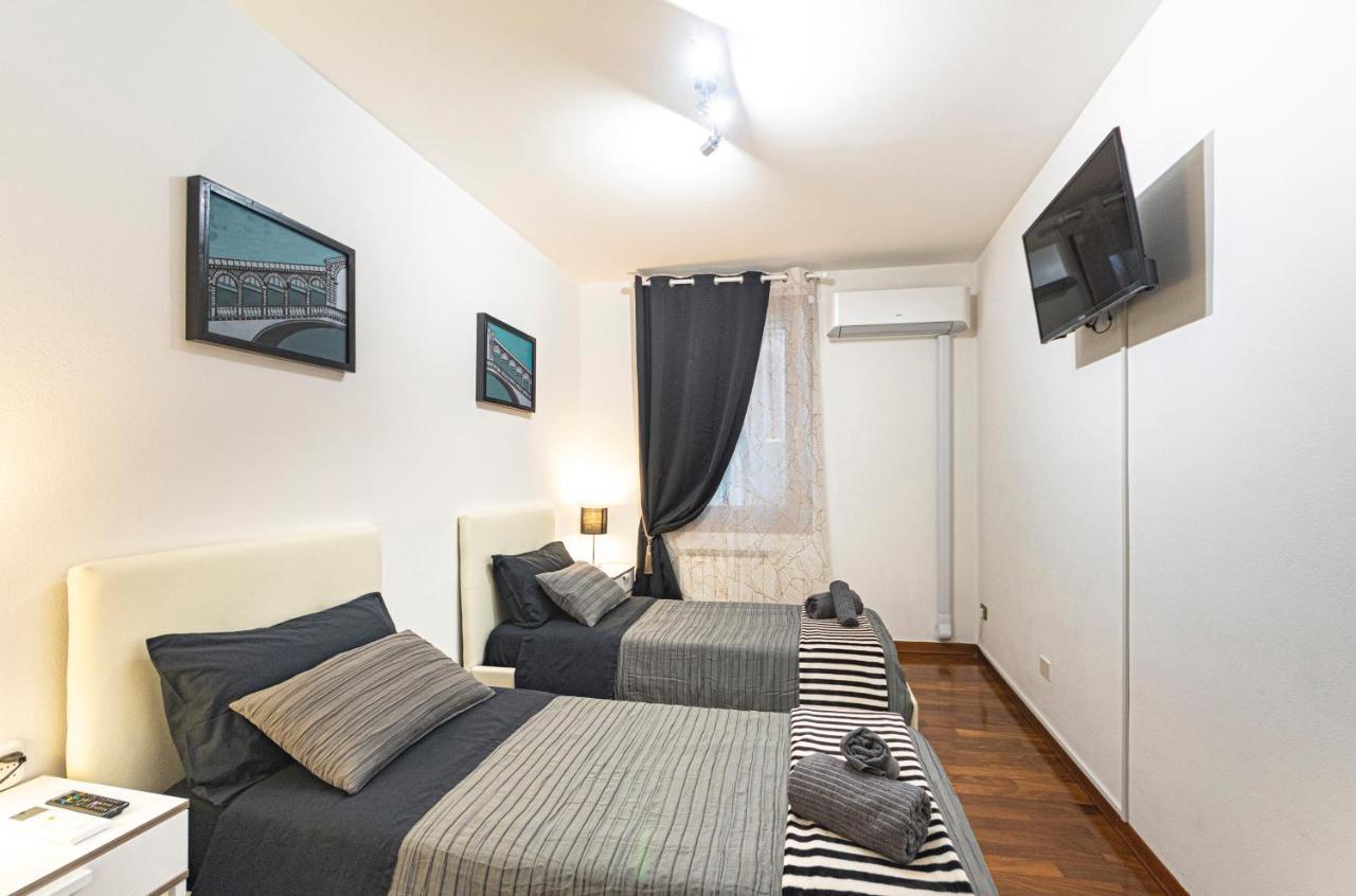 Rialto Apartment With Canal Grande View Венеція Екстер'єр фото