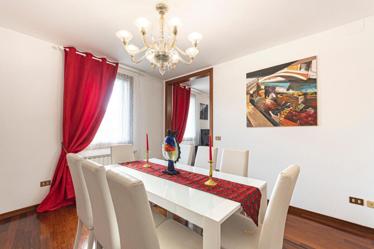 Rialto Apartment With Canal Grande View Венеція Екстер'єр фото